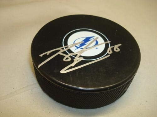 Braydon Coburn assinou o hóquei de Tampa Bay Lightning Puck autografado 1A - Pucks autografados da NHL